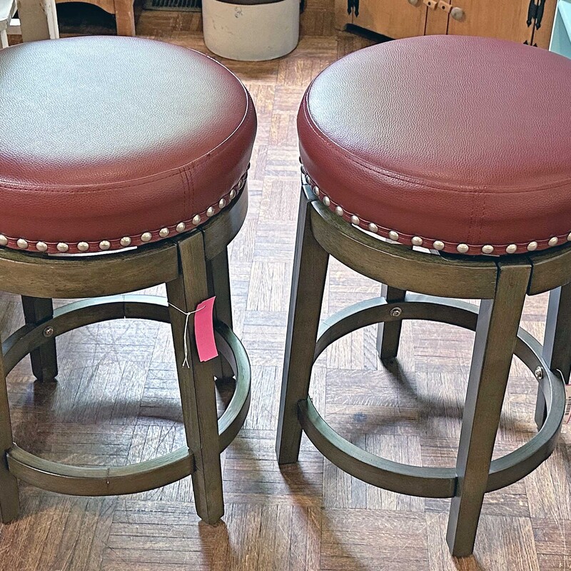 Red Naugahyde Top Stool
17 In Round x 24 In Tall