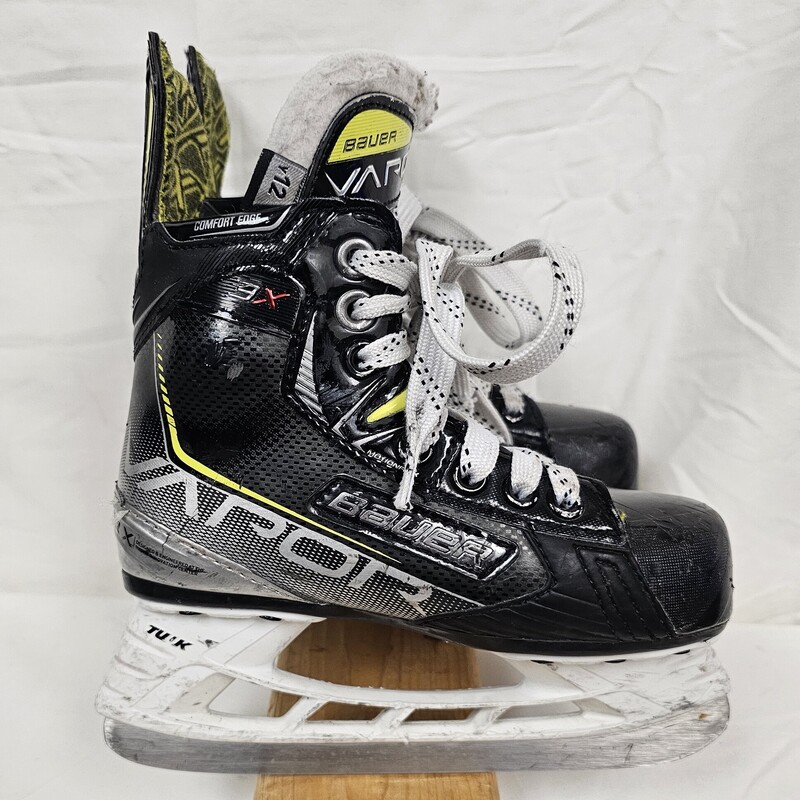 Bauer Vapor 3X Youth Hockey Skates, Size: Y12, pre-owned