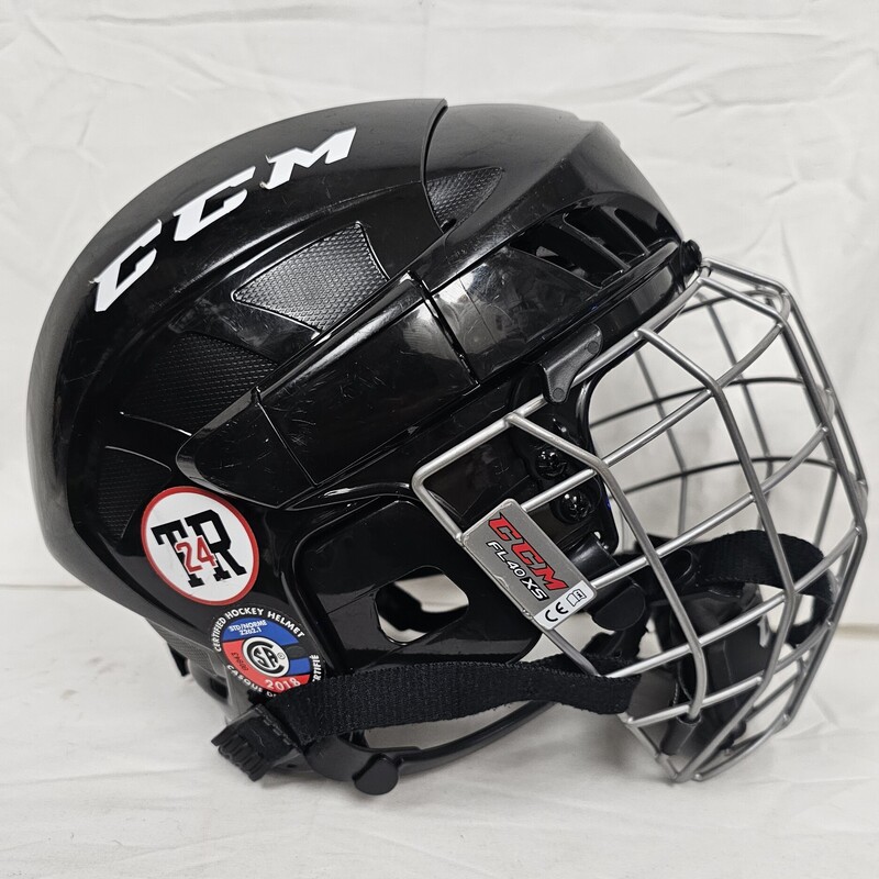 CCM FL40 Hockey Helmet Combo, Black, Size: XS, pre-owned. Certified through November 2024.