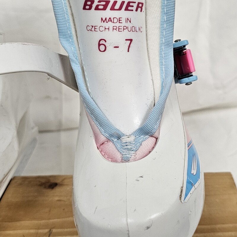 Bauer Lil Angel Recreational Ice Skates, Youth Size: Y6/Y7, pre-owned