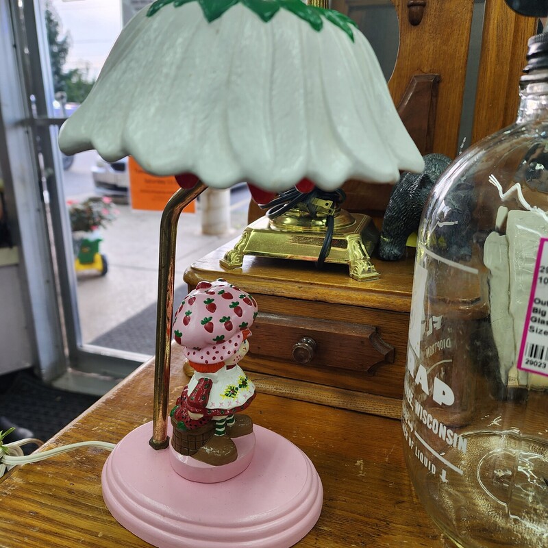 Strawberry Shortcake, Ceramic, Size: Lamp