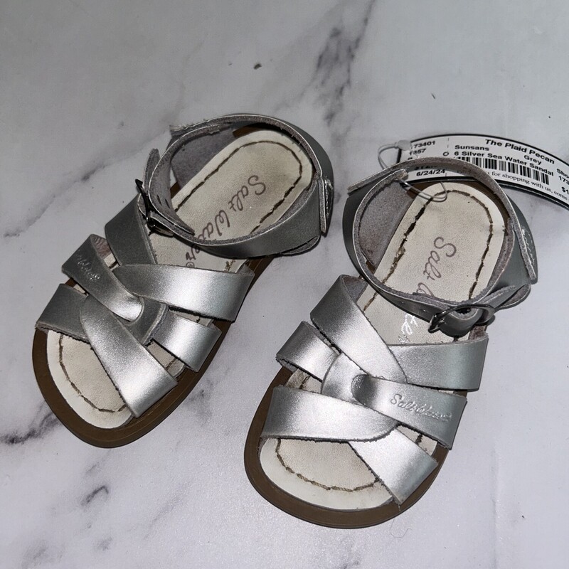 6 Silver Sea Water Sandal, Grey, Size: Shoes 6