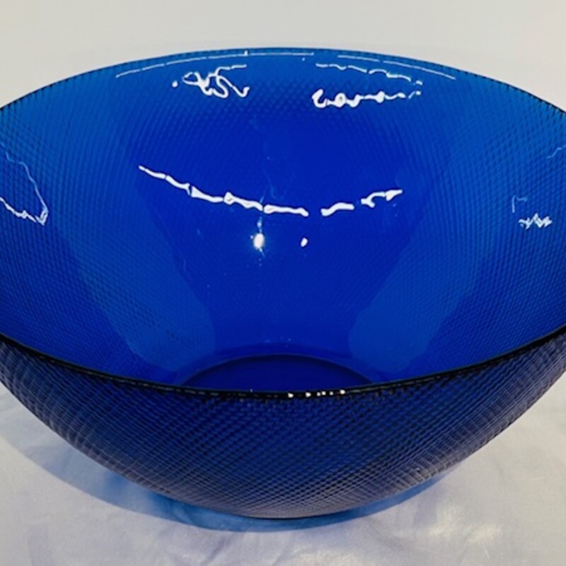 Textured Large Bowl From France
Blue
Size: 12 x 5.5H