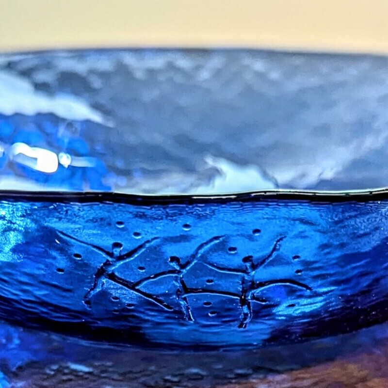 Ferro Murano Art Glass Small Bowl
Cobalt Blue
Size: 8.5 x 2H