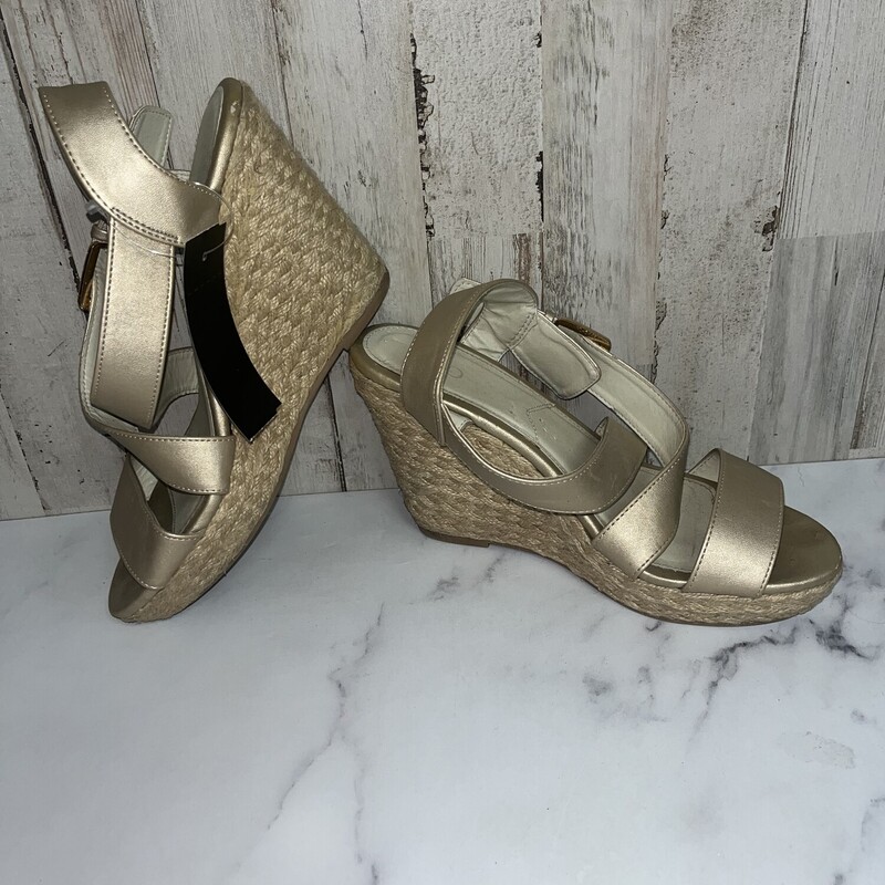 A8 Gold Buckle Wedges, Gold, Size: Shoes A8