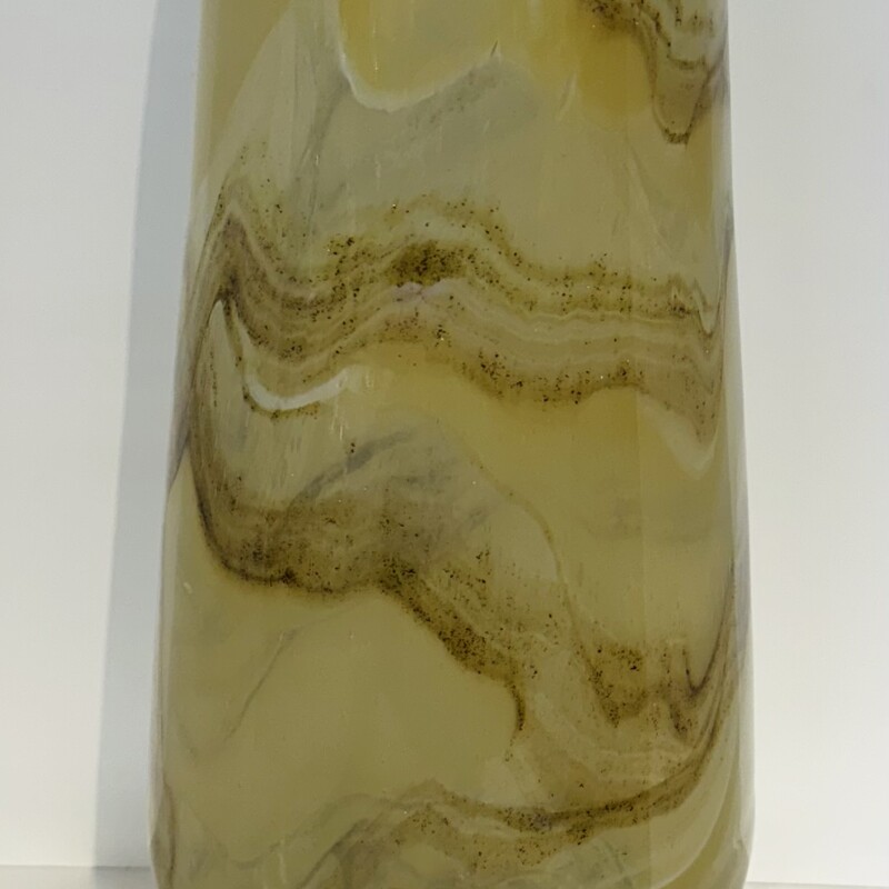 Marble Look Tall Vase
Carmel
Size: 8x19H