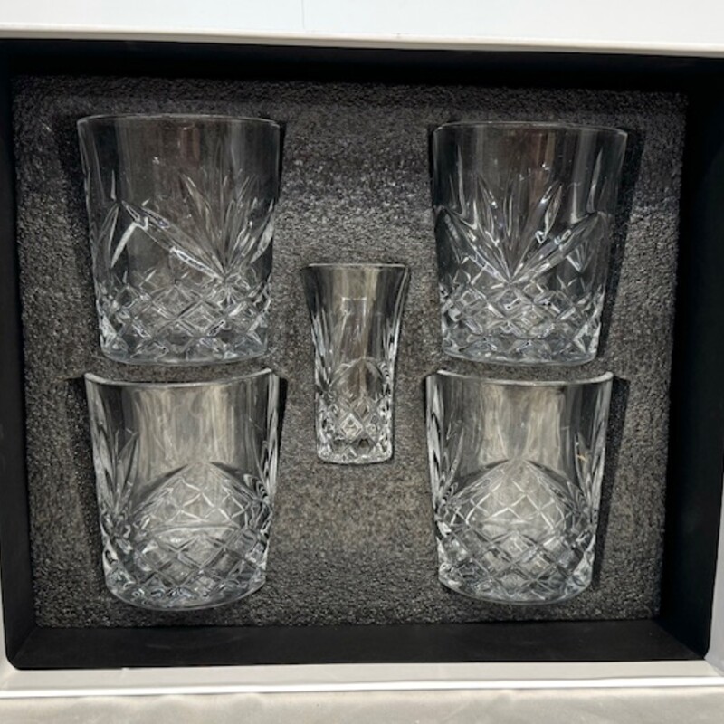 Elevated Life Ventures (ELV) Beverage Set
Set of 5
Includes: 4 Beverage Glasses and 1 Shot Glass
Clear
Size: 3 x 4H