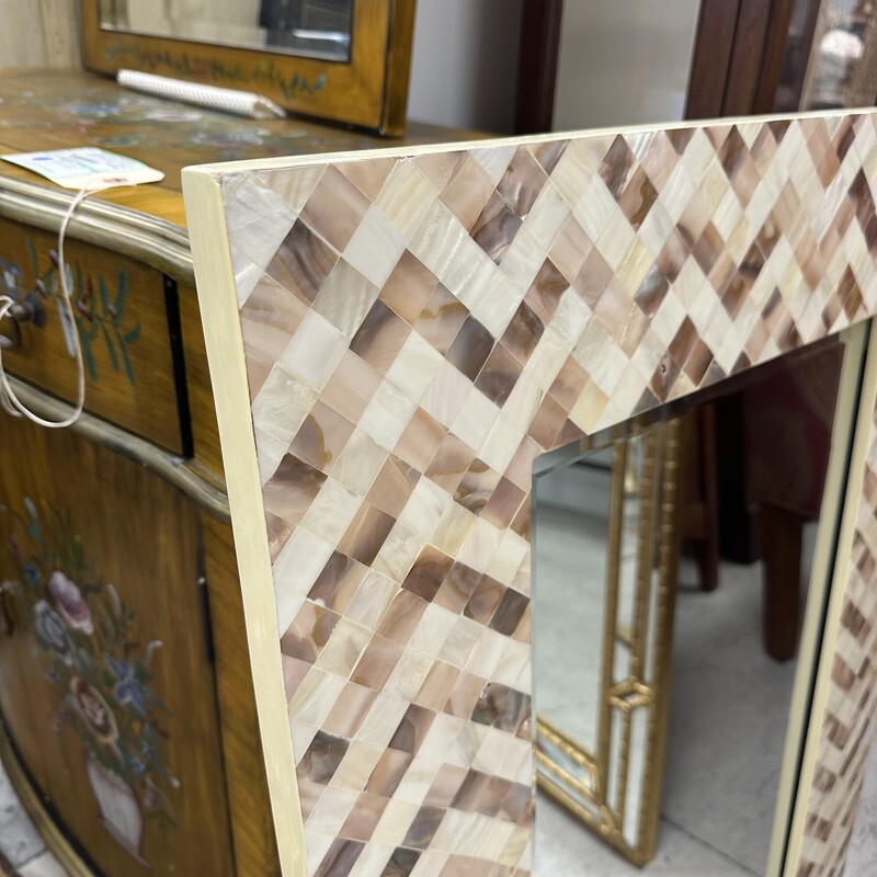 Inlay Shell Border Mirror, Vietnam
Size: 24x36