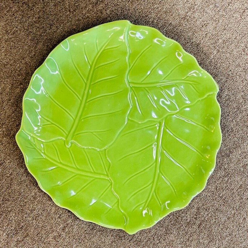 Cindy Crawford Style Leaf Serving Plate
Green
Size: 11 x 11