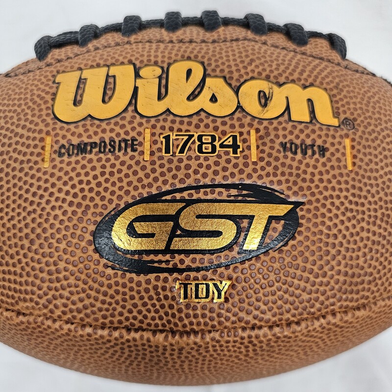 Wilson GST TDY 1784 Composite Youth Football, pre-owned