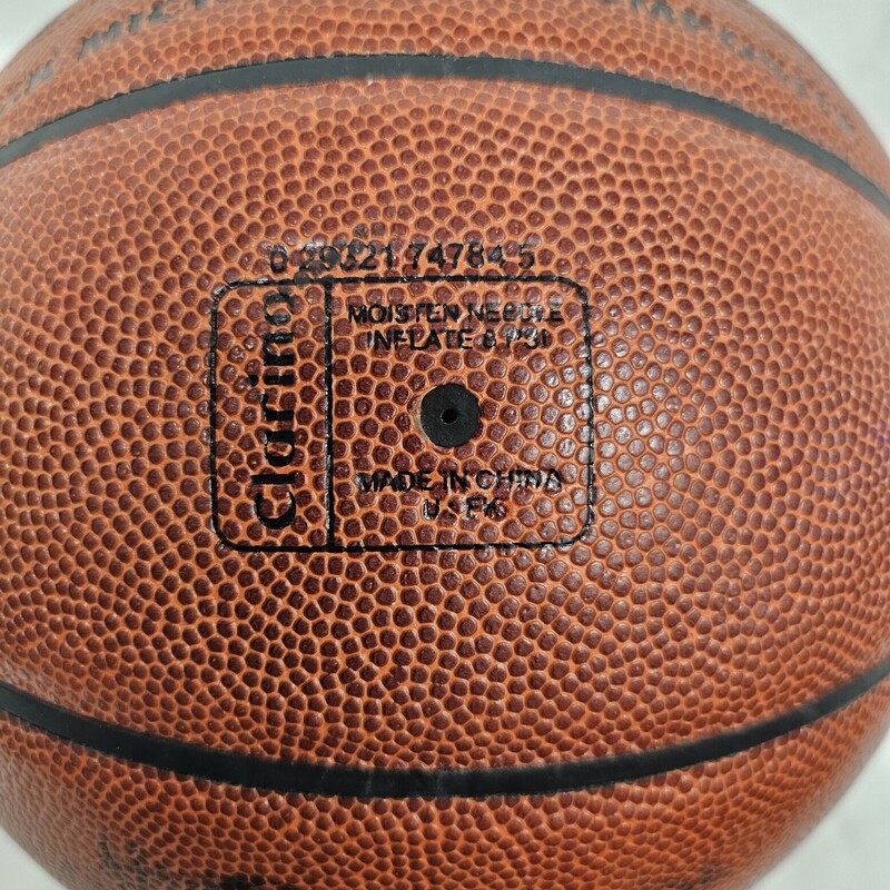 Spalding TF-1000 Classic ZK Basketball, NFHS, Size: 28.5in. ZK Microfiber Composite, pre-owned