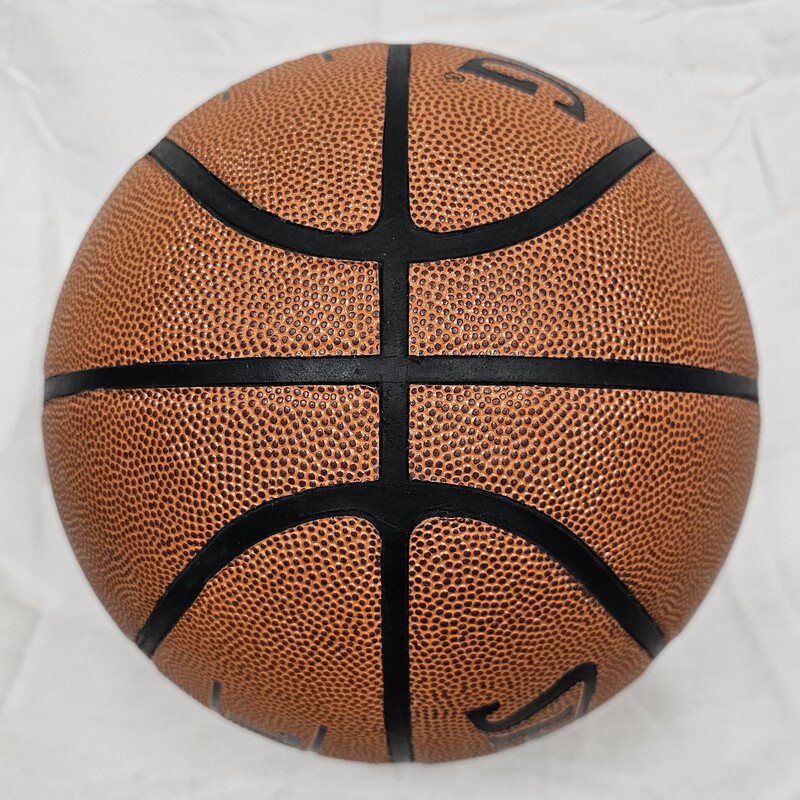 Spalding TF-250 I/O Indoor/ Outdoor Basketball, Size: 29.5in., pre-owned