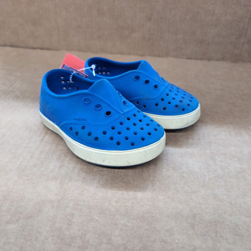 Native, Size: 7, Item: Shoes