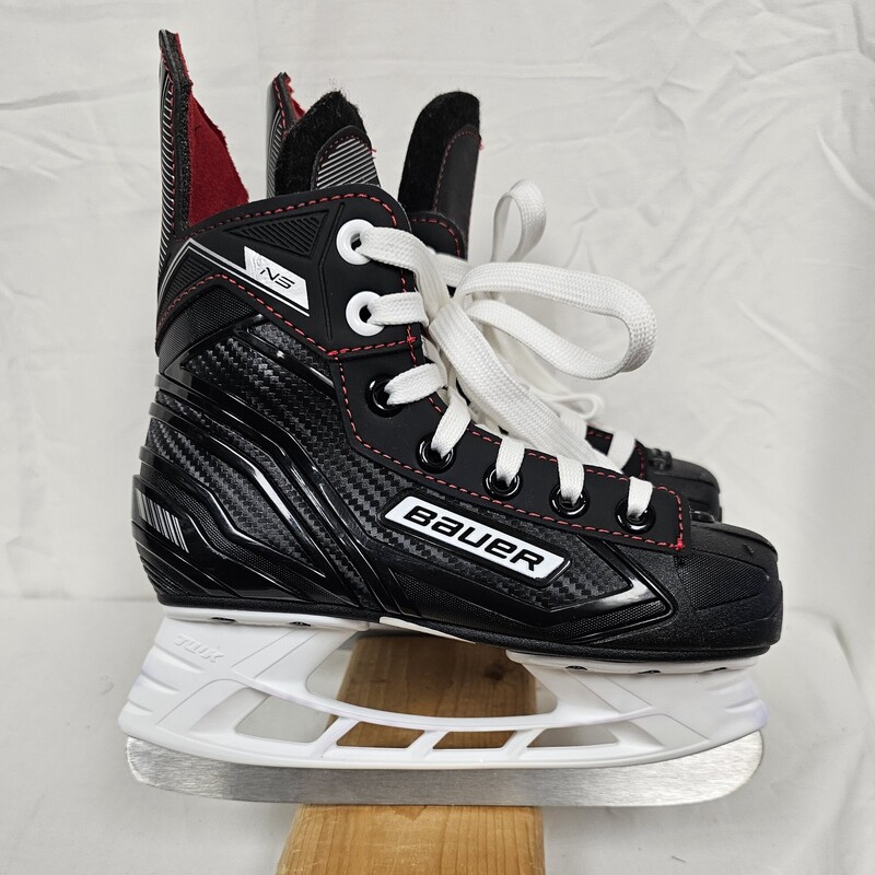 Bauer NS Youth Hockey Skates, Size: Y12, Almost New!