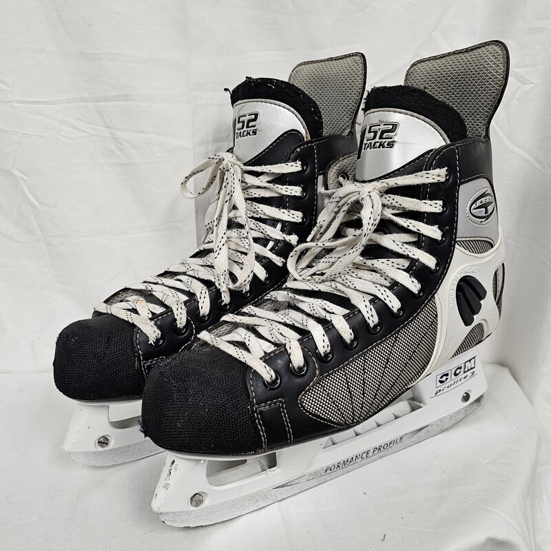 CCM Tacks 152 Senior Hockey Skates, Skate Size: 9, Prolite 3 Blade Holder, Pre-owned