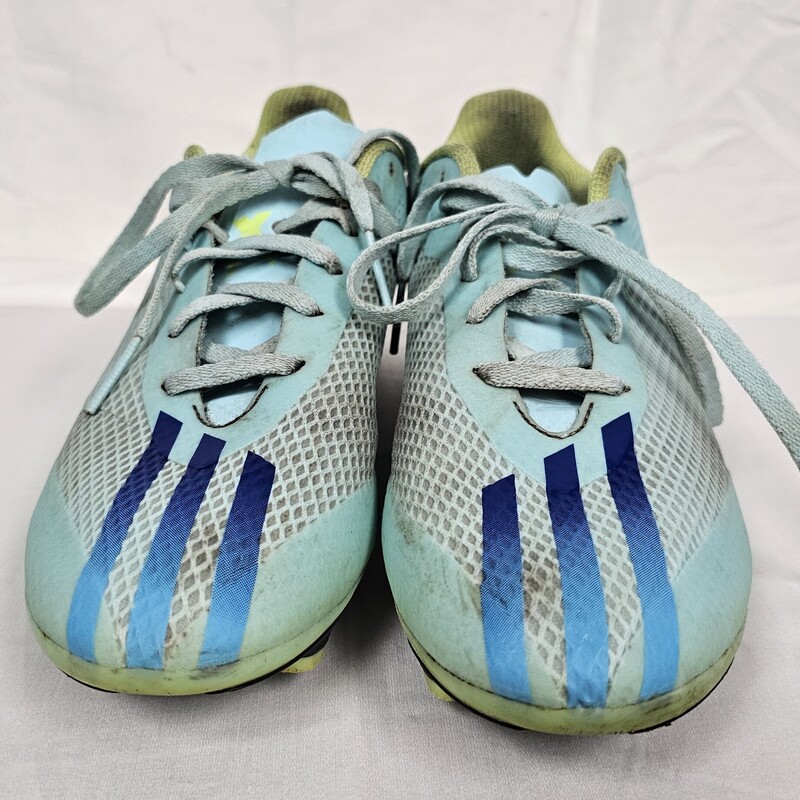 Adidas Messi Soccer Cleats, Size: 6, pre-owned