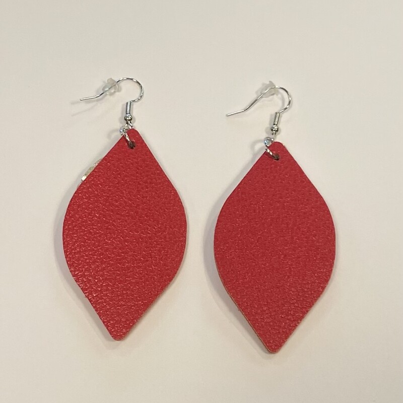 Rd/Gd Faux Lther Earrings<br />
Rd/Gld<br />
Size: Earrings