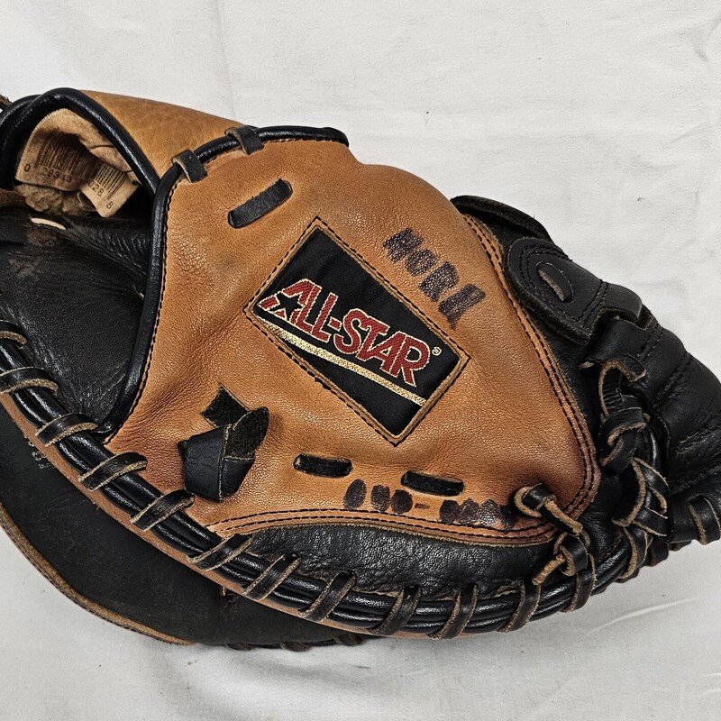 All-Star Young Pro Series Catchers Mitt, Right Hand Throw, Size: 32in, pre-owned and broken in!