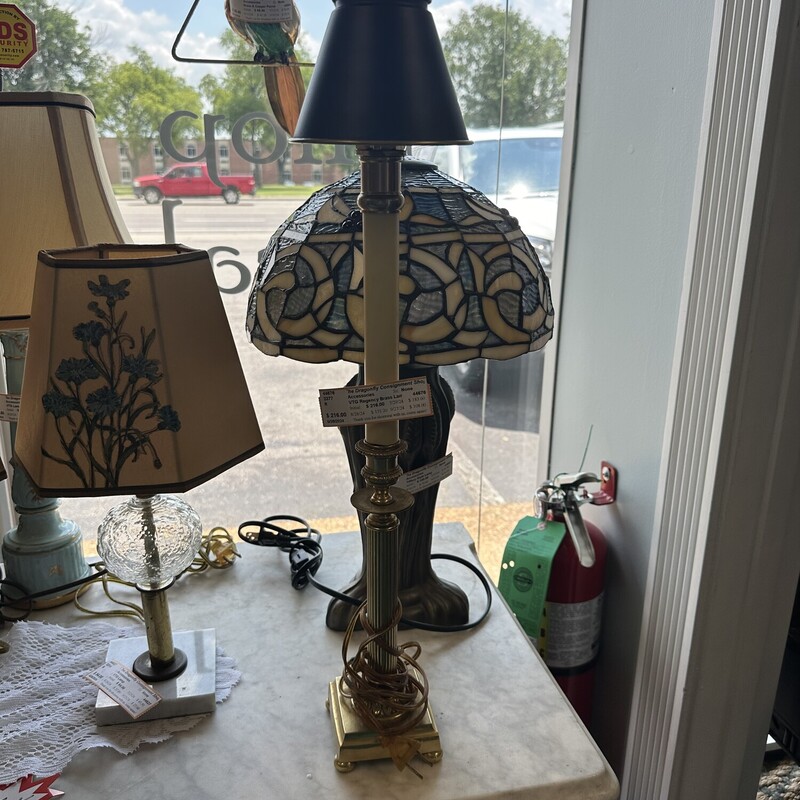 VTG Regency Brass Lamp