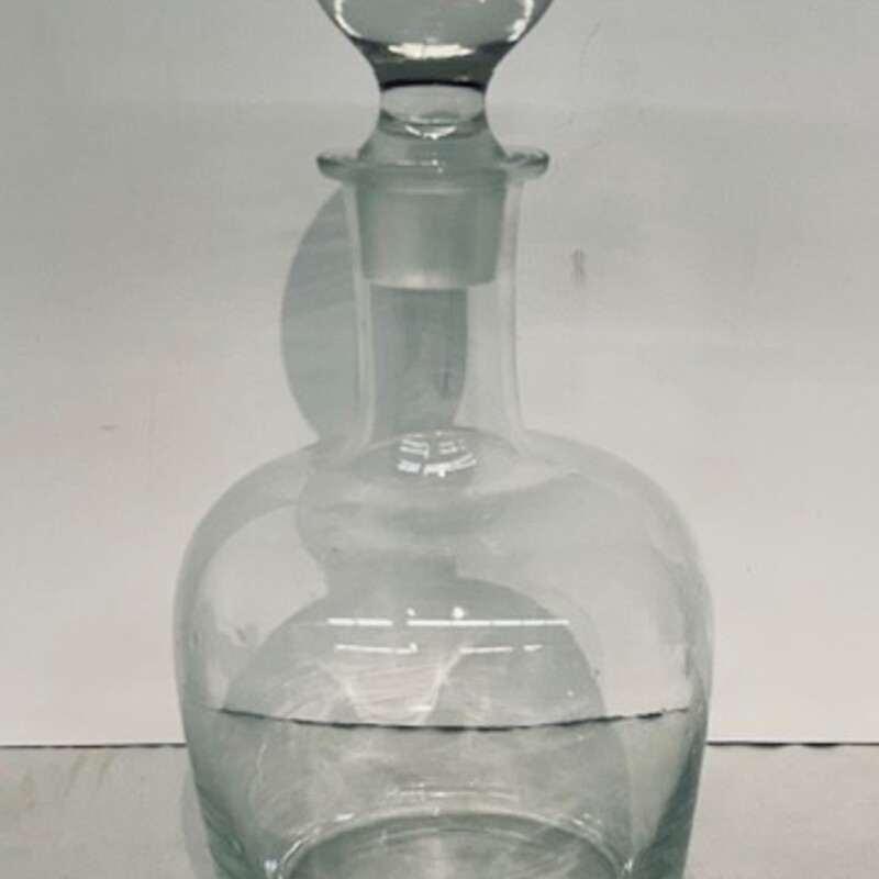 Tiffany & Co. Crystal Decanter
Clear Size: 5.5 x 11.5H