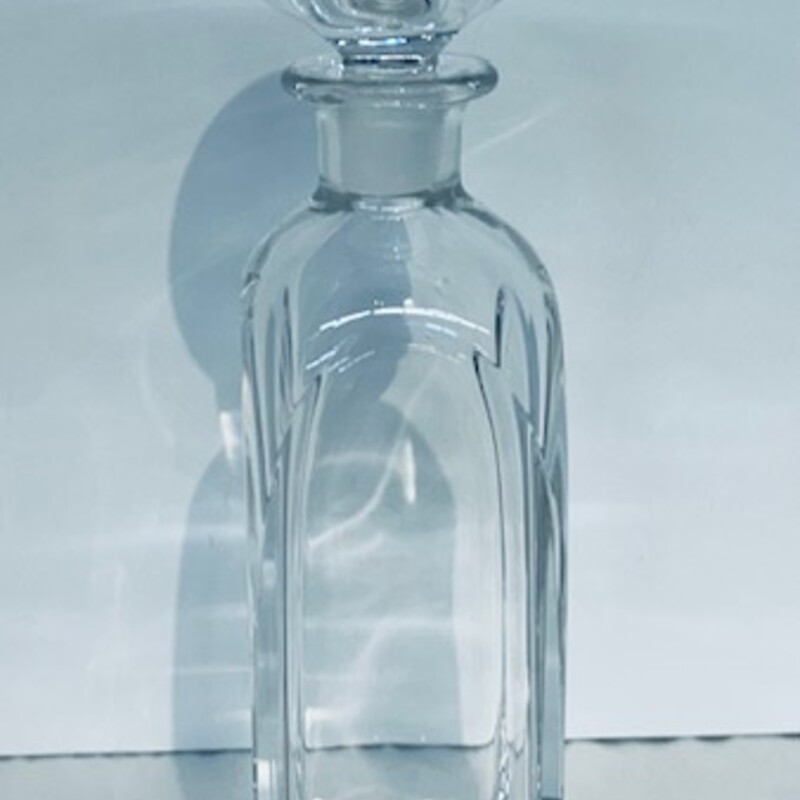 Orrefors Slim Decanter
Clear Size: 3 x 3 x 12.5H