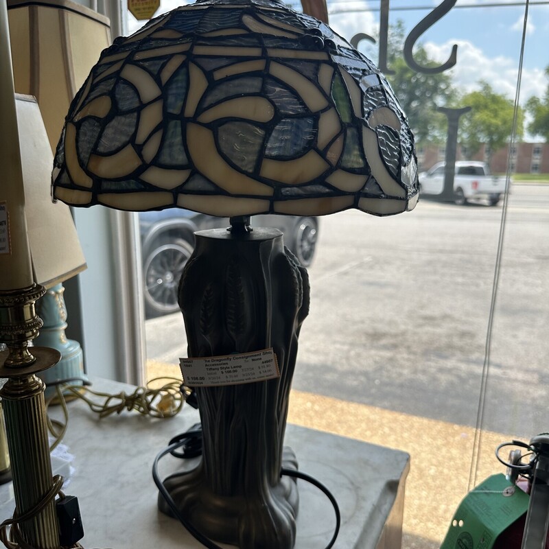 Tiffany Style Lamp