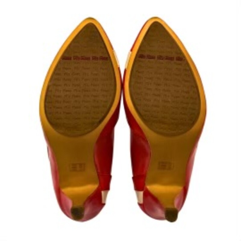 Miz Mooz Milan Pumps<br />
Leather Uppers<br />
Colors:  Red, Pink and Cream<br />
Size: 7