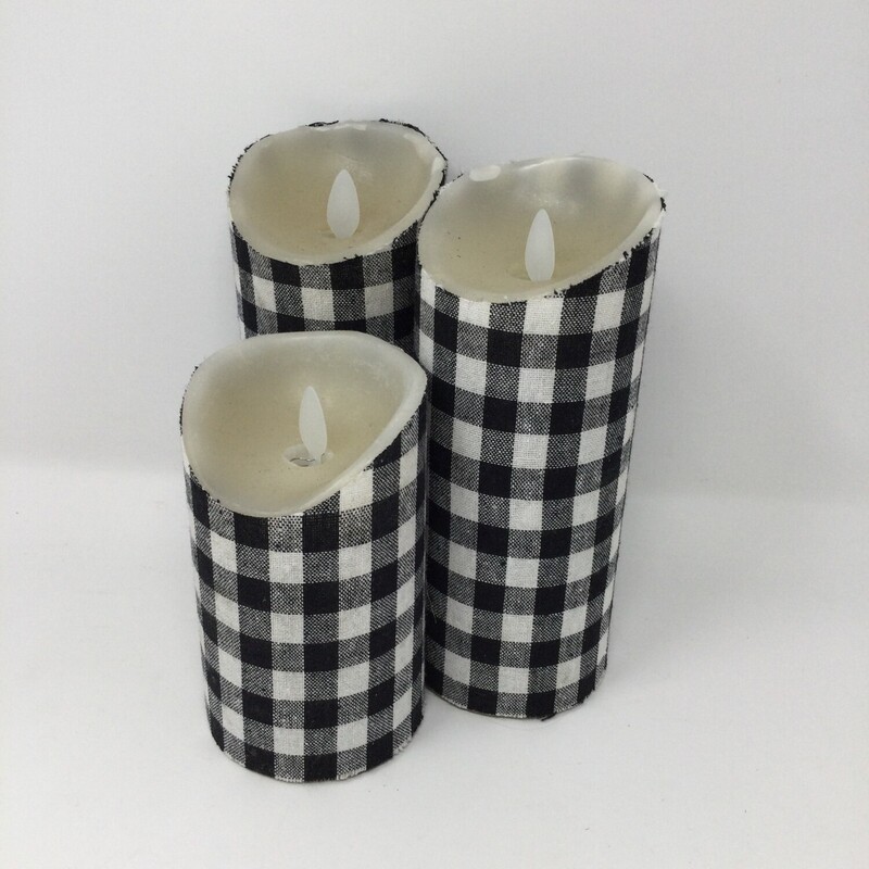 Gingham Candle Trio, Battery operated. Black/White