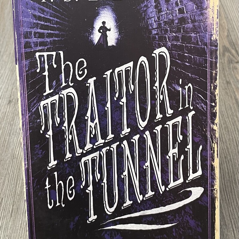 The Traitor In The Tunnel, Purple, Size: Paperback