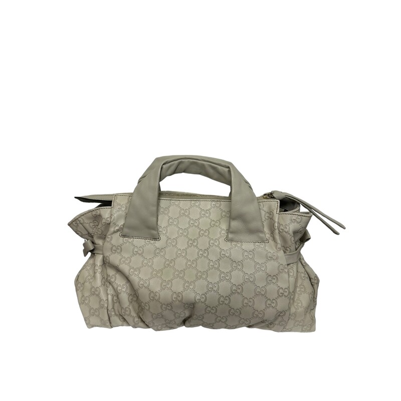 Gucci Hysteria<br />
Cream<br />
Size: OS<br />
<br />
Dimensions:<br />
Size(inch) : W9.8 x H9.1 x D4.7inch (Approx)<br />
<br />
Style Code: 197020 406628