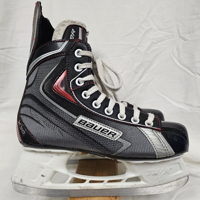 Bauer Vapor X30 Hockey Skates, Skate Size: 6, pre-owned