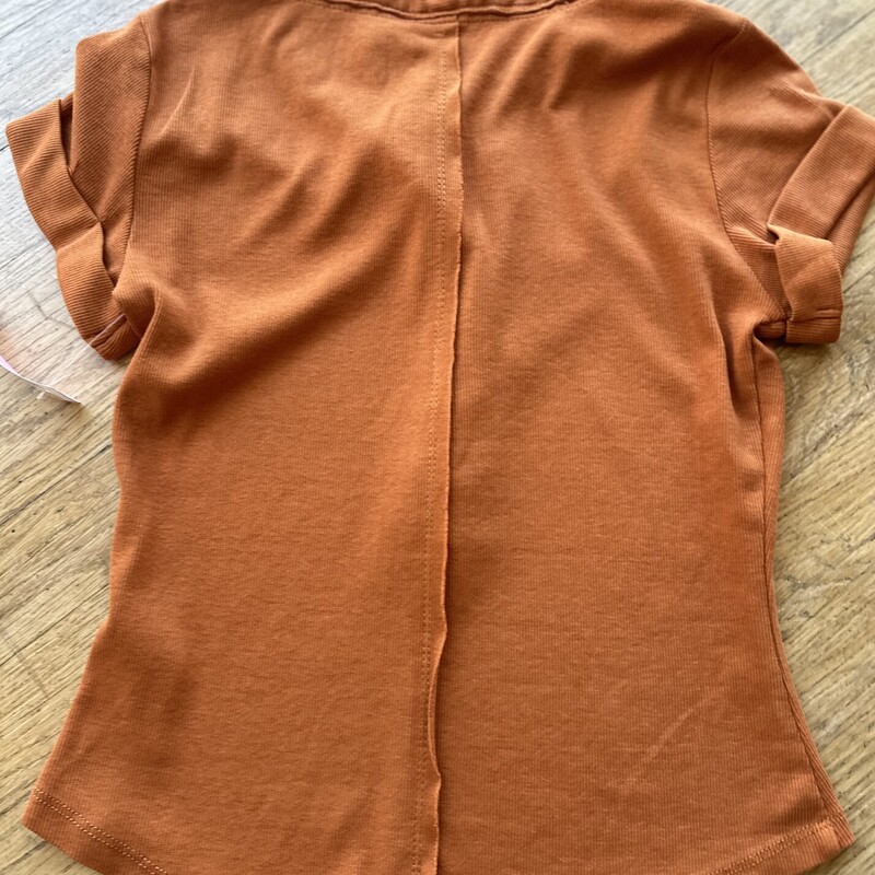 Pilcro ShortSleeve ruffled collar and front Top, Orange/Rust, Size: Small<br />
so much pizaaz to this short sleeve Pilcro top<br />
Make Sure You Love It as<br />
All Sales Are Final. No Returns<br />
<br />
Pick Up In Store Within 7 Days of Purchase<br />
OR<br />
Have It Shipped<br />
<br />
Thanks For Shopping With Us :-)