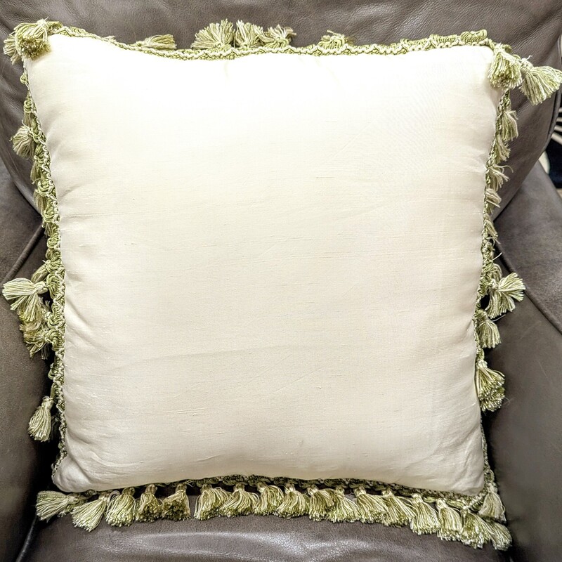 Silk Square Pillow with Fringe
Cream Green
Size: 17 x 17