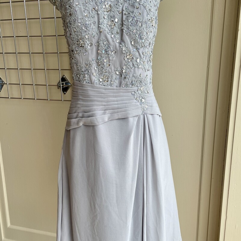 NWT Dresspic Short Formal, Silver, Size: 14/16
All Sales Are Final. No Returns

Pick Up In Store Within 7 Days of Purchase
OR
Have It Shipped

Thanks For Shopping With Us :-)