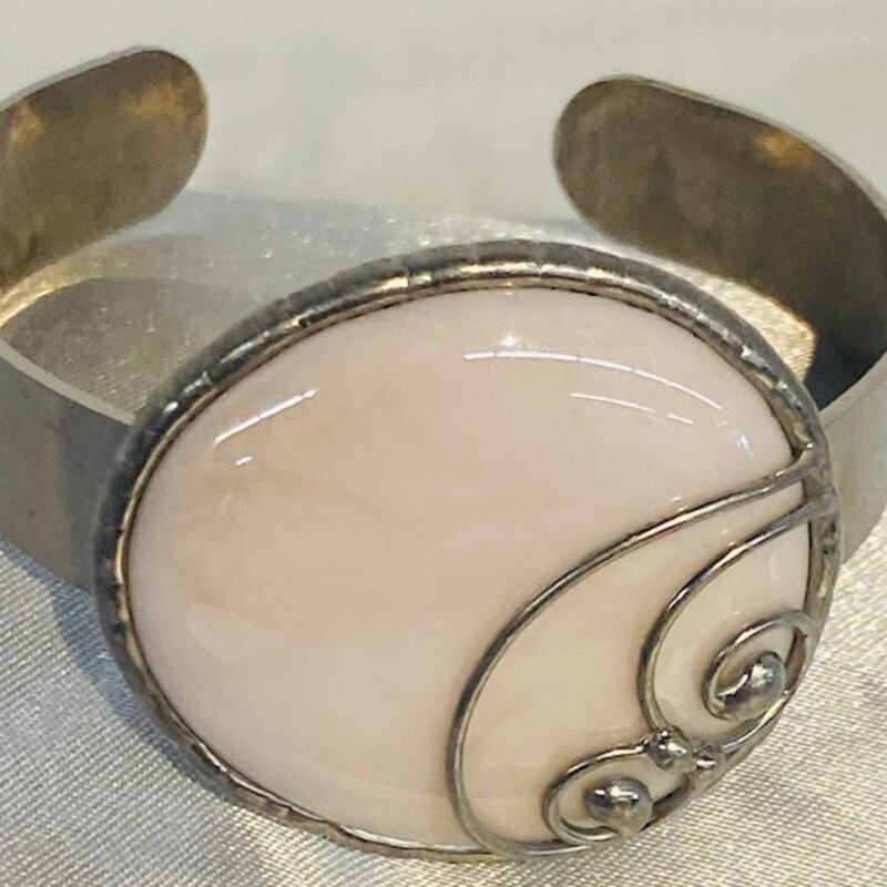 Artisan Swirl Cuff Bracelet
Pink Silver Size: 2.25 diameter