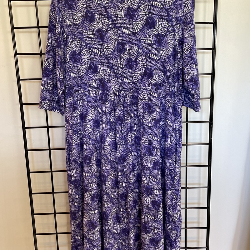 Blue Sky Dress, Purple, Size: S
fits more like a M to Large