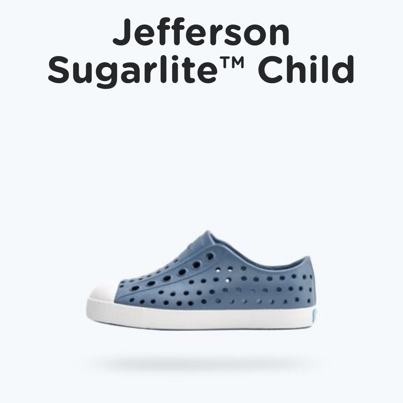 Native Jefferson Child, Oasis Blue, Size: C5
It's the leader of lite-ness and our original EVA all-star, the uncompromisable Jefferson. Like any reigning ruler of the ring, the Jefferson encompasses all of the fine features that you'd expect from a Native shoe. It's shock absorbent, odor resistant, hand-washable, and comes in an infinite assortment of colors and treatments. Capabilities clouds could only dream of.

MATERIALS
Rubber Rand and Toe
Injection Molded EVA Construction