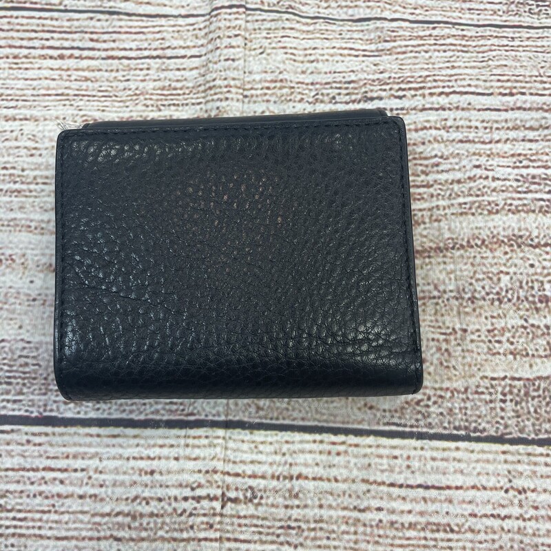 Kate Spade leathe rWallet As Is, Black, snap pocket in the front snap in the back to open for credits cards and a money slot.