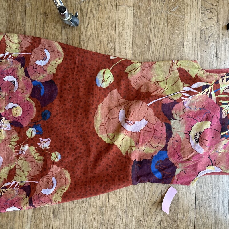 ConditionsApply SL Dress, OrangeFloral, Size: Xsmall<br />
Linen Blend Palm Springs dress with zipper back<br />
All Sales Are Final. No Returns<br />
<br />
Pick Up In Store Within 7 Days of Purchase<br />
OR<br />
Have It Shipped<br />
<br />
Thanks For Shopping With Us :-)