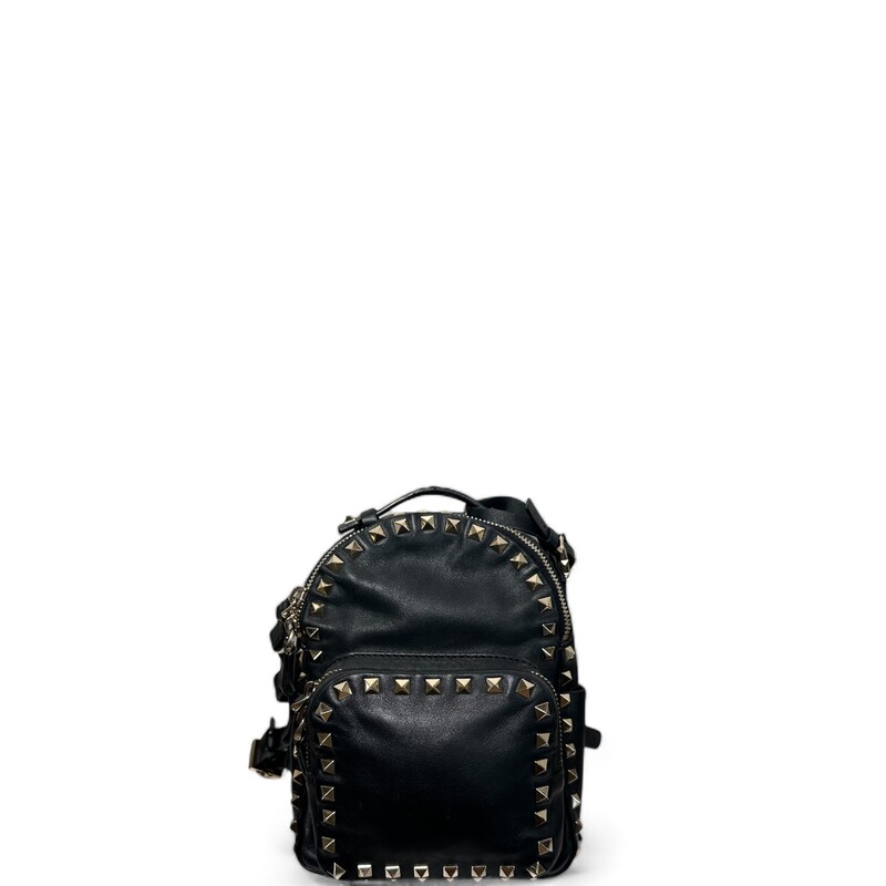 Valentino Rockstud Backpack
Mini
Black
Minor scatching seen in photos