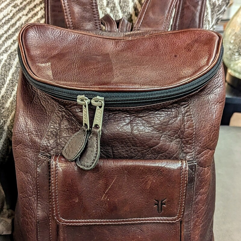 Frye Leather Backpack
Brown Black
Size: 9.5x12H