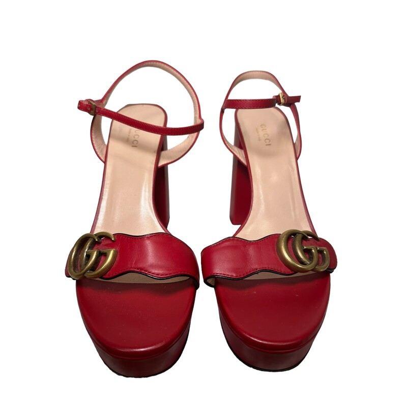 Gucci Marmont Red Double GG<br />
Leather Heels<br />
Size39