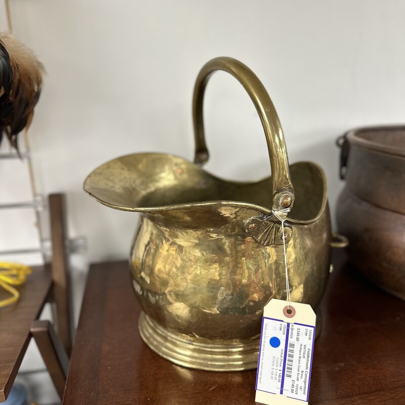 Antique Brass Coal Helmet Scuttle
Size: 16in