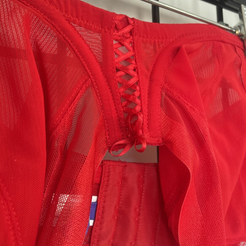 2 Dye 4, Red, Size: 34GG
New with tags (original price $69)