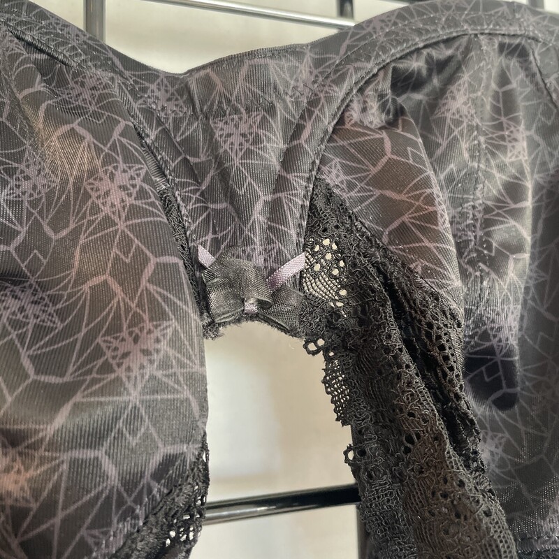 Elomi Bra, Blk/grey, Size: 38F
New with tags (original price $79)