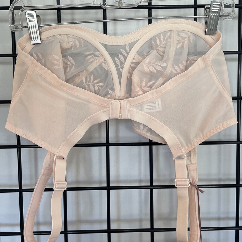 Panache Bra, Peach, Size: 38FF
New with tags (original price $77)