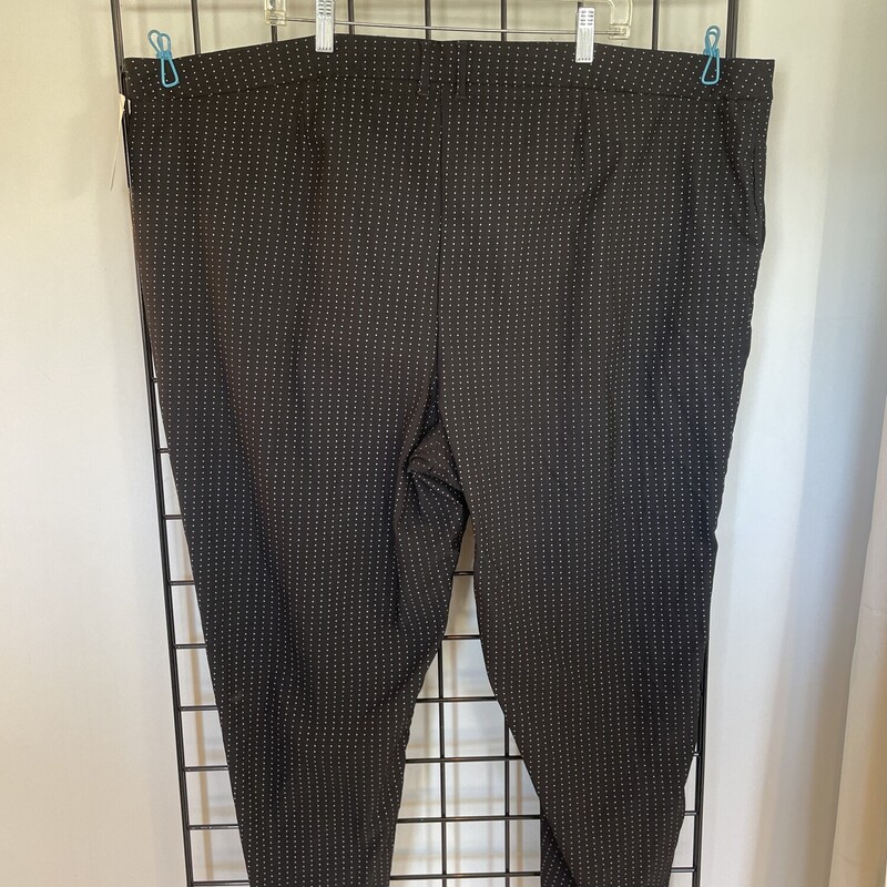 Penningtons Stretch, Polkadot, Size: 30