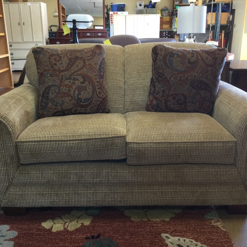 Lazy Boy Loveseat, Fabric, Size: R4235

34H x 62W x 22D

FOR IN-STORE OR PHONE PURCHASEE ONLY
LOCAL DELIVERY AVAILABLE $50 MINIMUM