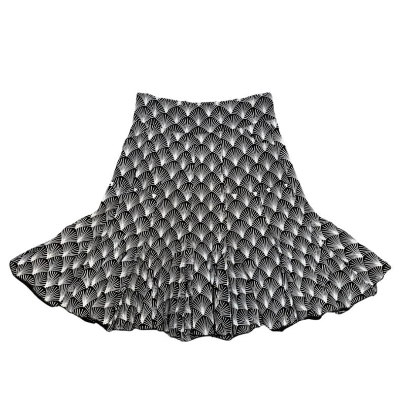 Effies Heart Skirt<br />
Fan Pattern<br />
Comfort Waist<br />
Colors: Black and White<br />
Size: XL