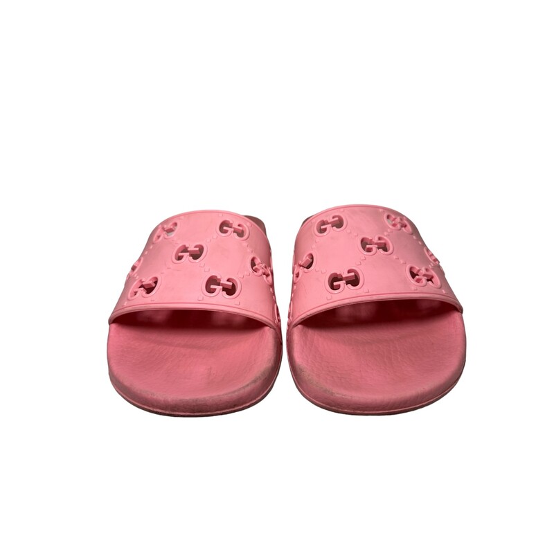 Gucci GG Cutout Slides<br />
 Pink<br />
 Size: 39